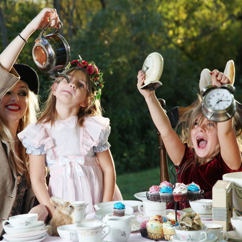 Alice in wonderland tea party